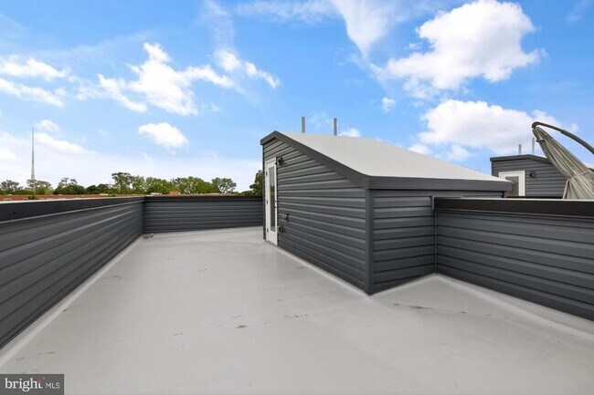 Building Photo - 2715 MAYA Ln