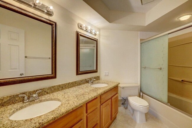 Building Photo - 4356 Hazel Ave