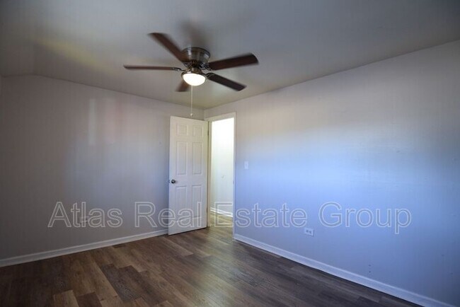 Building Photo - 16300 E Colfax Ave