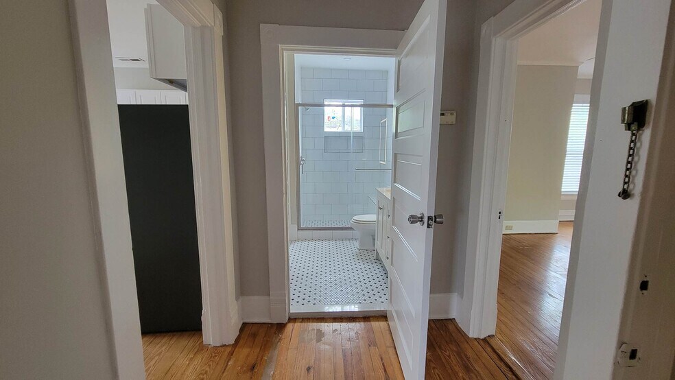 Hall - 511 Cleveland St