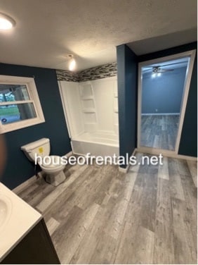 Building Photo - 1500 N 13th St