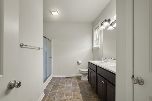 Building Photo - 307 Farmhouse Trail