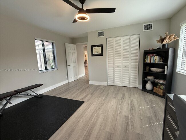 Building Photo - 4009 Jefferson St