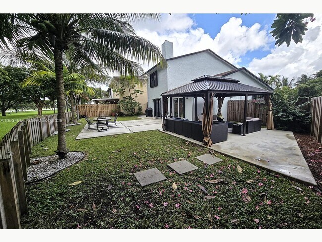 Building Photo - 14740 SW 108th Terrace