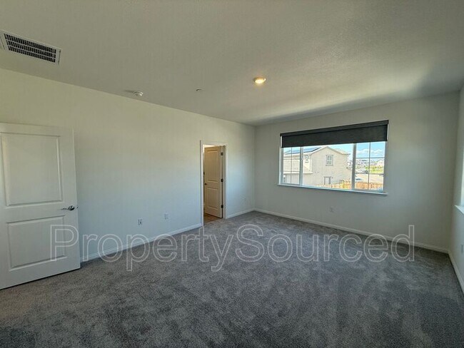 Building Photo - 1567 Halo Ave