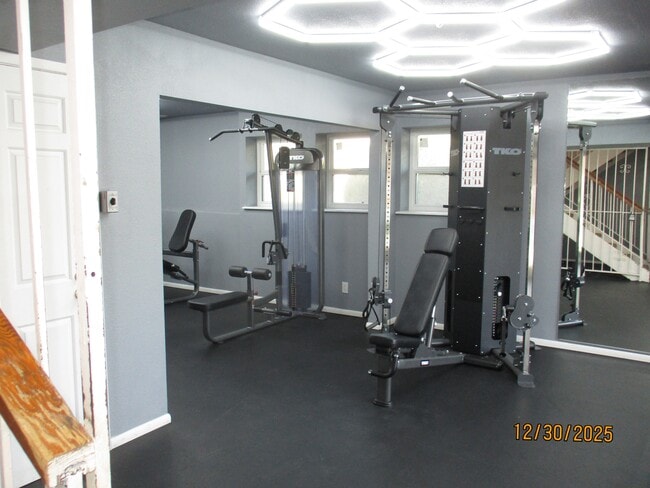 Building Photo - 3861 Montgomery Blvd NE