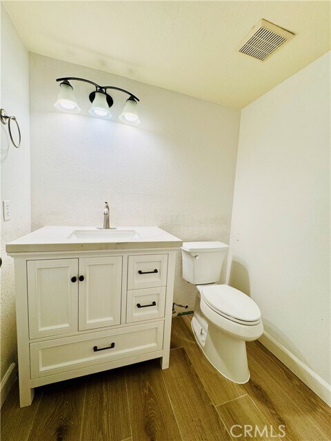 Building Photo - 10 Coldbrook