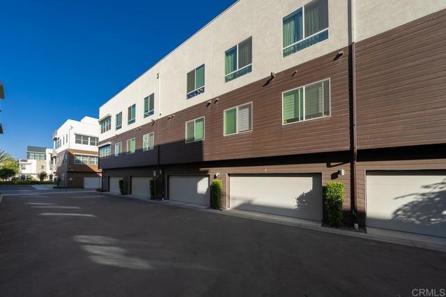 Building Photo - 2055 Bravo Loop