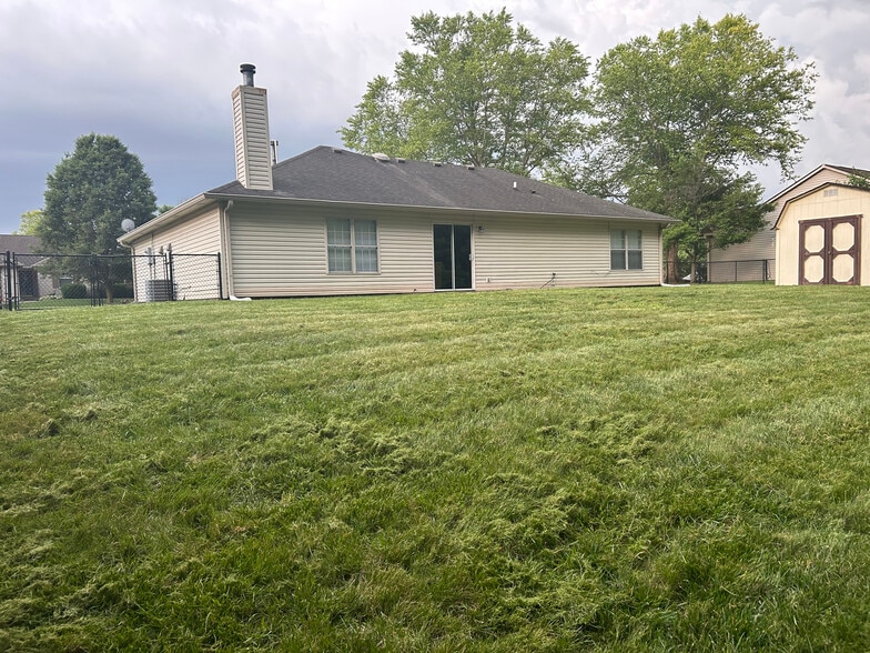 Building Photo - 6438 Thistle Bnd