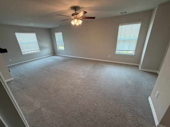 Building Photo - 2940 Bluets Dr