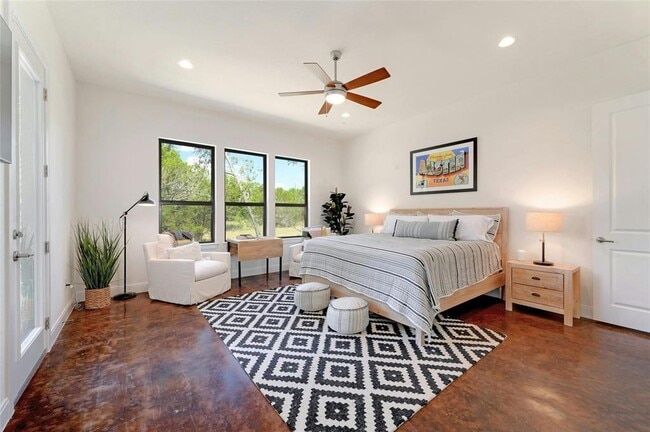 Building Photo - 2471 George Pass