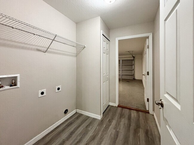 Building Photo - 9892 SW 189th Cir