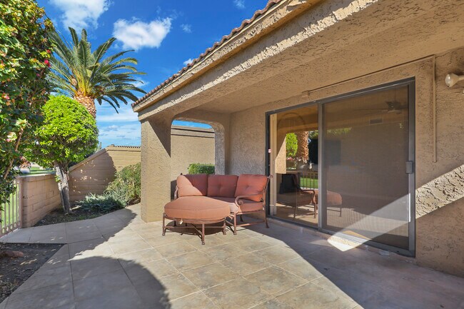 Building Photo - 44389 Cannes Ct