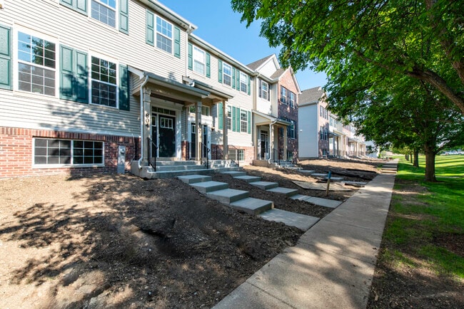 Building Photo - 804 Neubauer Circle