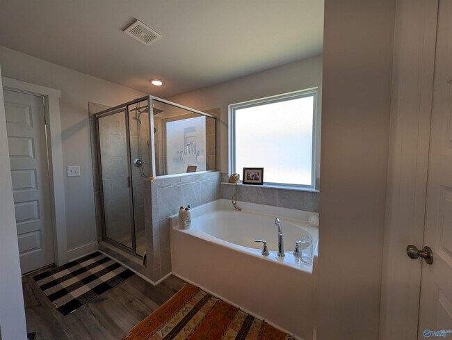 Building Photo - 4213 Textile Ln