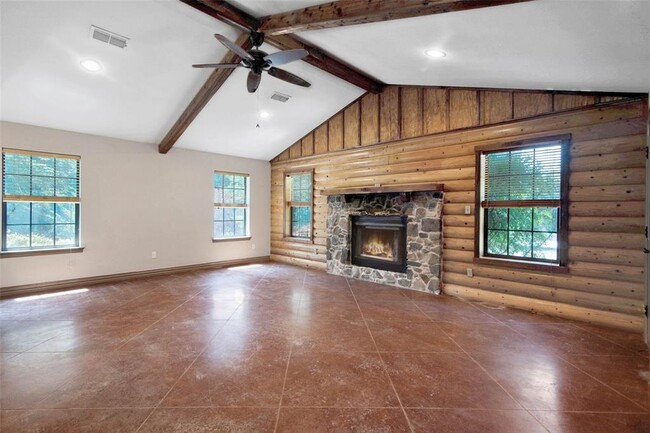 Building Photo - 306 Homesite Rd