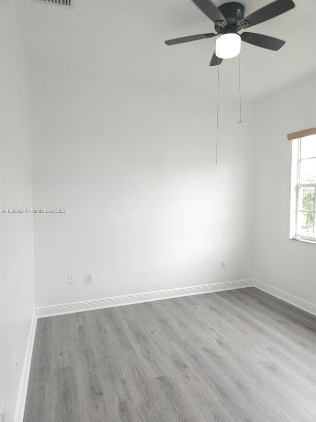 Building Photo - 7001 SW 89th Ct