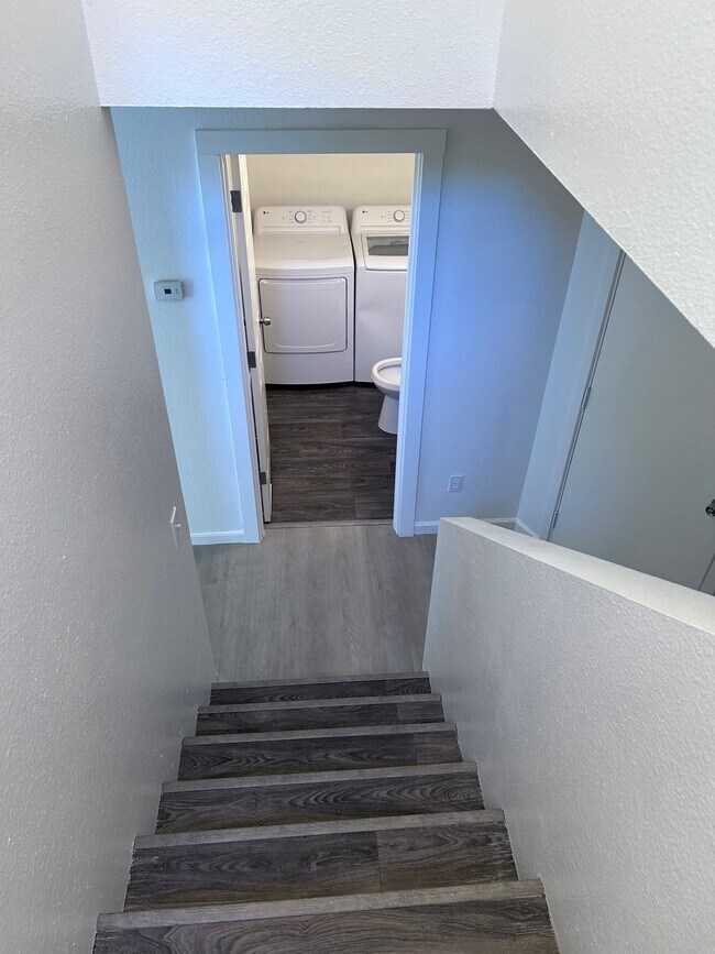 Building Photo - 2940 Sunspot Cir