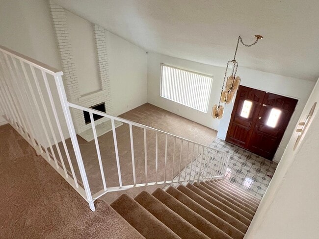 Building Photo - Prime Location: Beautiful Home in Diamond ...