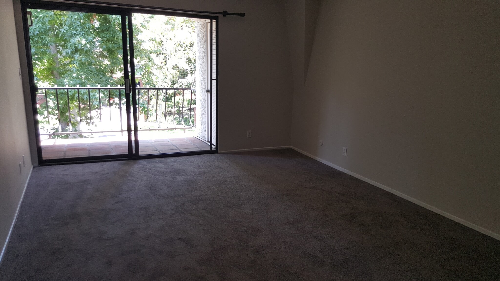 Master Bedroom & Balcony - 638 Wilcox Ave