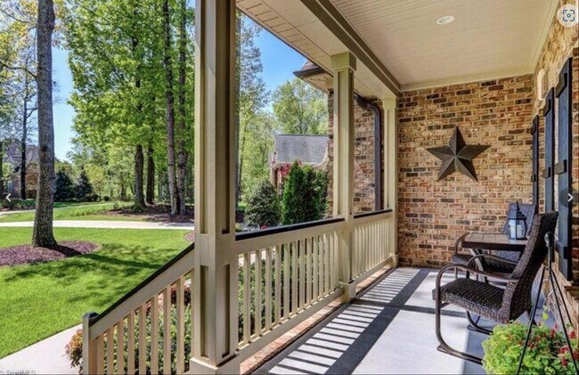 Building Photo - 8706 Invershield Ct