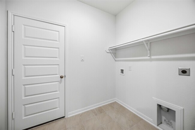 Building Photo - 18206 Spruce Cottage Dr
