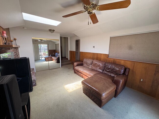 Building Photo - Fully Furnished 3BED/2BATH SFH For Rent in the Desirable City of San Leandro, Ca!!!!