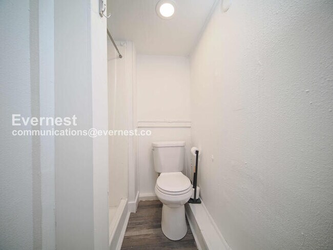 Building Photo - 43406 SE N Bend Way