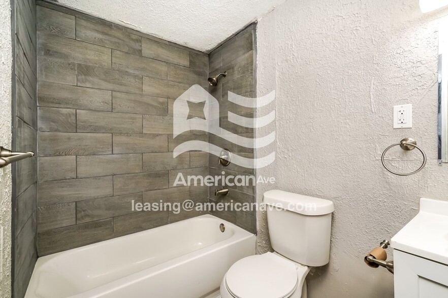 Building Photo - 1126 Beale St