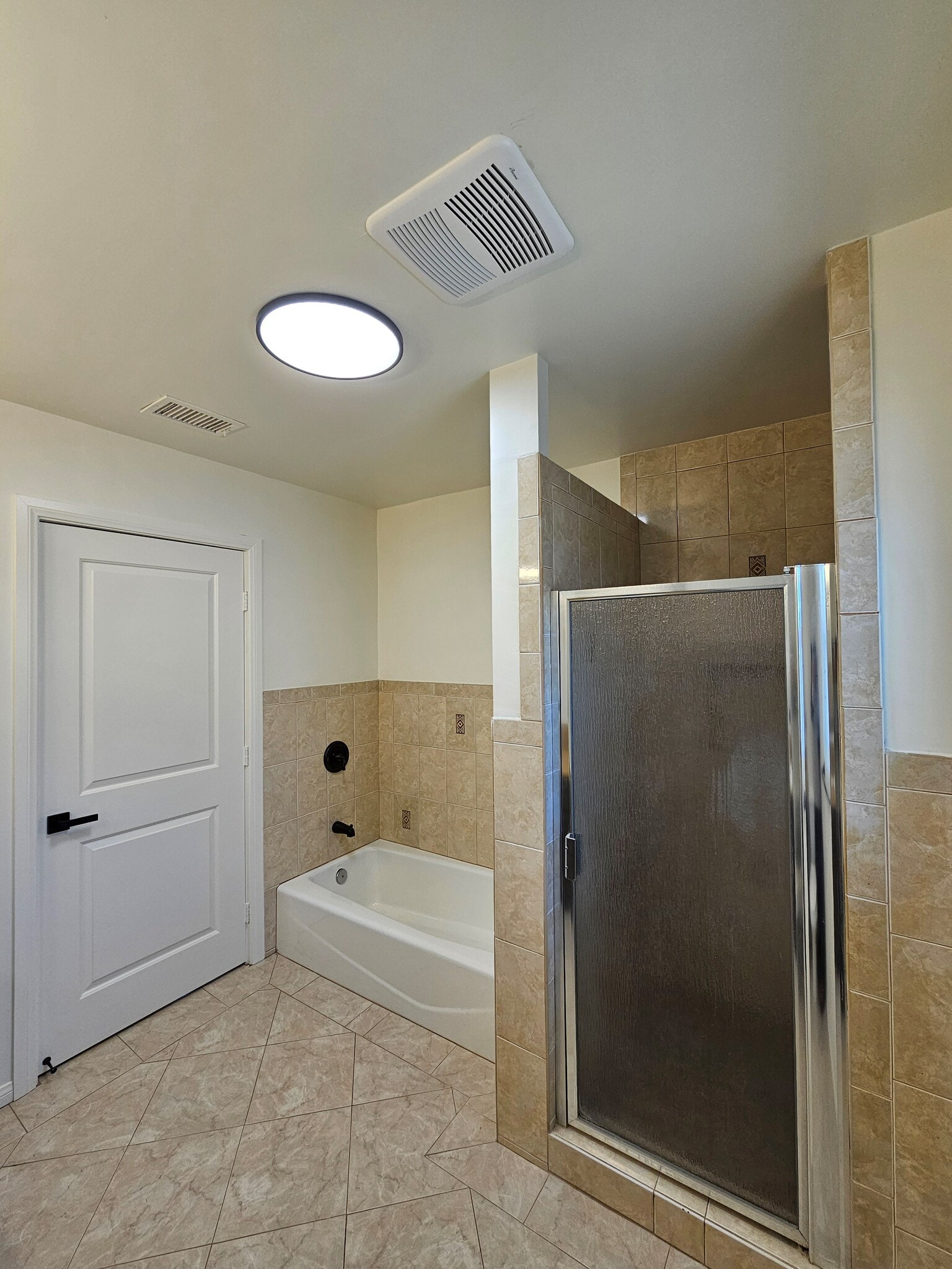 Building Photo - 2942 Midvale Ave