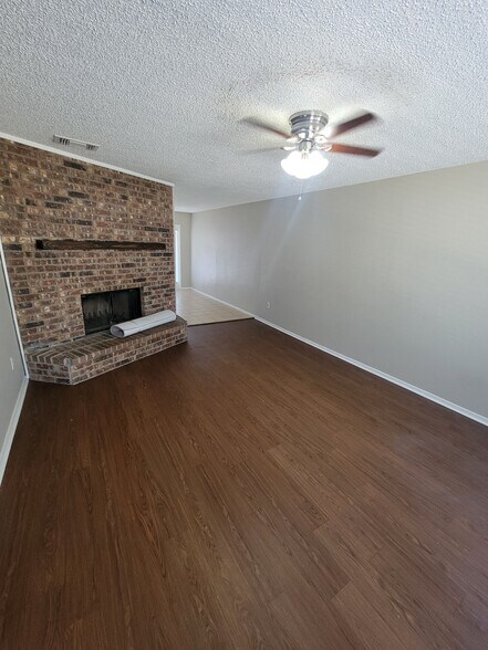 Building Photo - 612 Lillard Rd