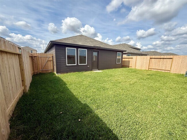 Building Photo - 21606 Cottonwood Mdws Trl