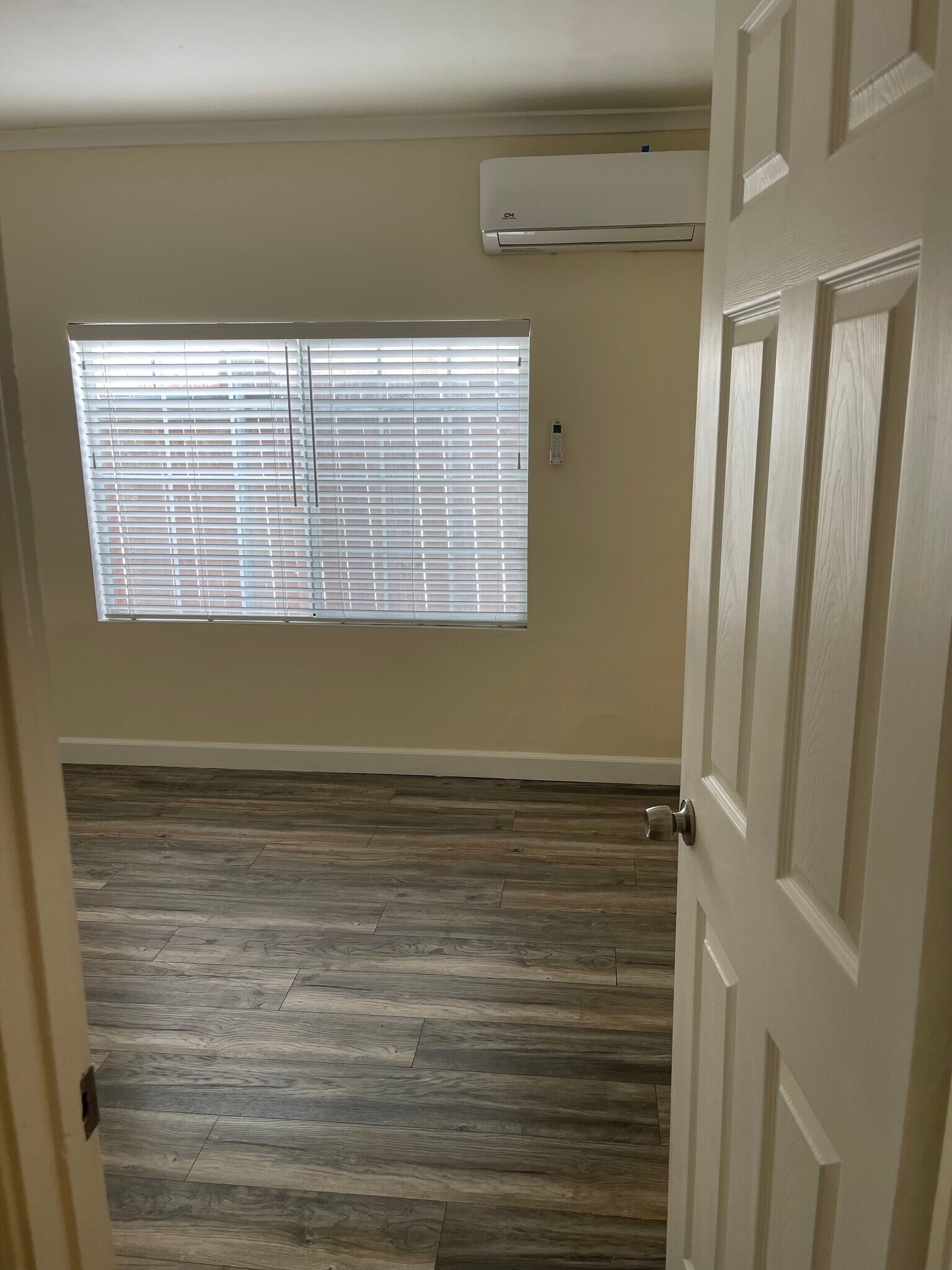 Building Photo - 3552 Sierra St