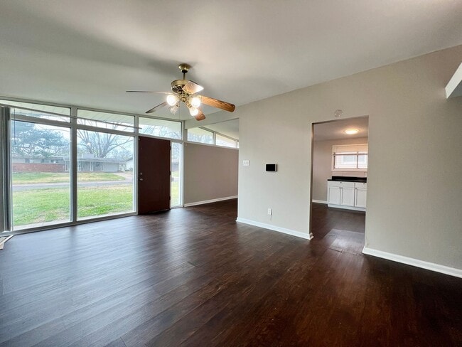 Building Photo - Charming 3-bedroom, 1-bath home located in Florissant