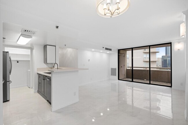 Building Photo - 3525 Sage Rd