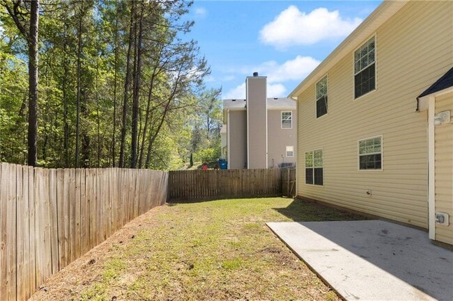 Building Photo - 3228 Diamond Blf