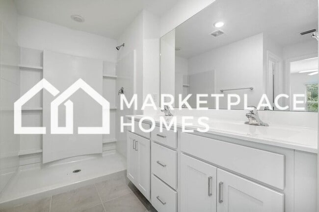 Building Photo - 1625 Diablo Cir SW