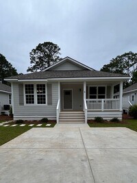 Building Photo - Brand new home! 3/2 with covered porches