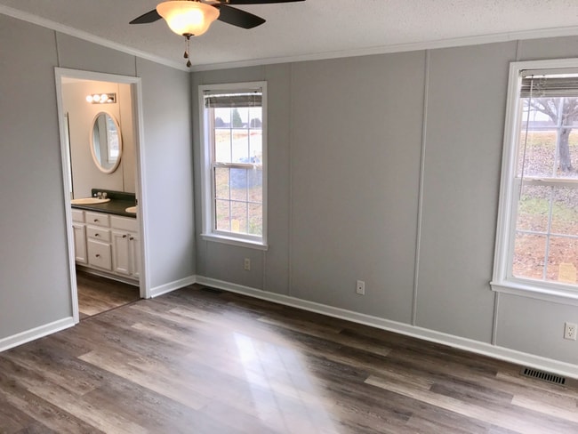 Building Photo - 2368 Beth Haven Church Rd