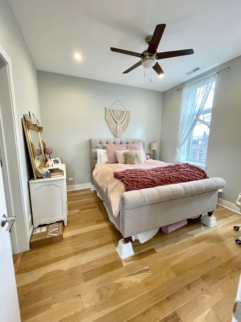 Building Photo - 3334 N Southport Ave