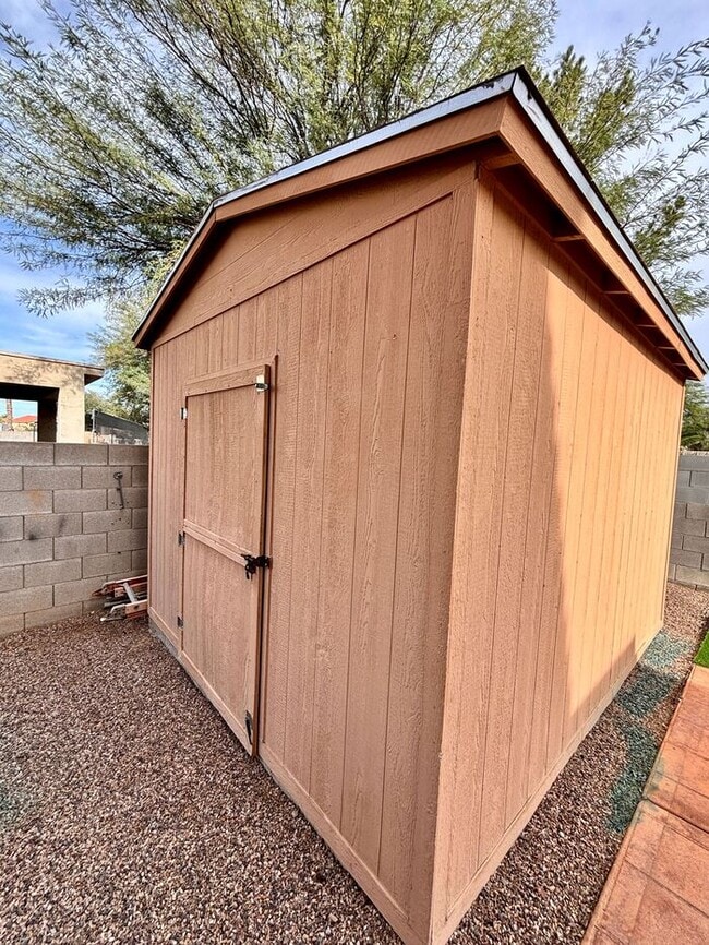 Building Photo - Fantastic 3071 square foot home in Southfork on huge 0.2 acre lot with 2 car garage, shed, 2 RV g...