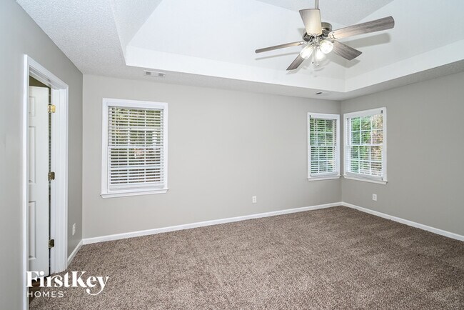 Building Photo - 67 Camden Trail