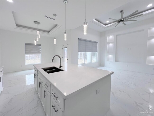 Building Photo - 29 E Kennedy Ave