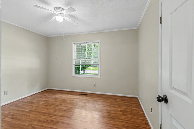Building Photo - 124 Carolina Cir