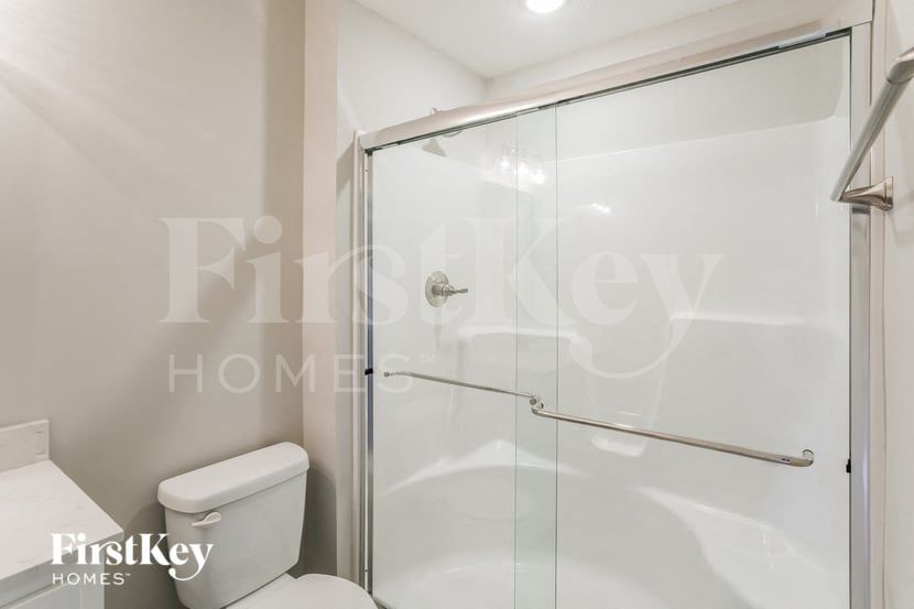 Building Photo - 13810 NW 73rd St