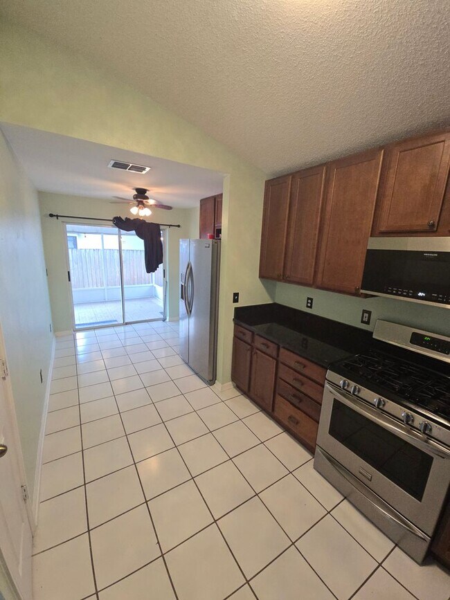 Building Photo - 3/2 Home in Valrico