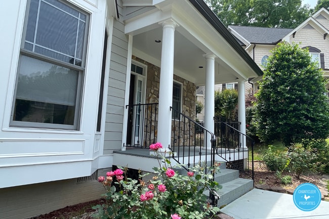 Building Photo - 8105 Last Oak Ct