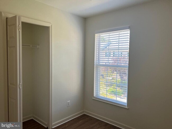 Building Photo - 14288 Glade Spring Dr