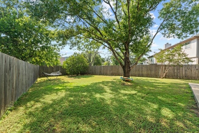 Building Photo - 14401 Richard Walker Blvd