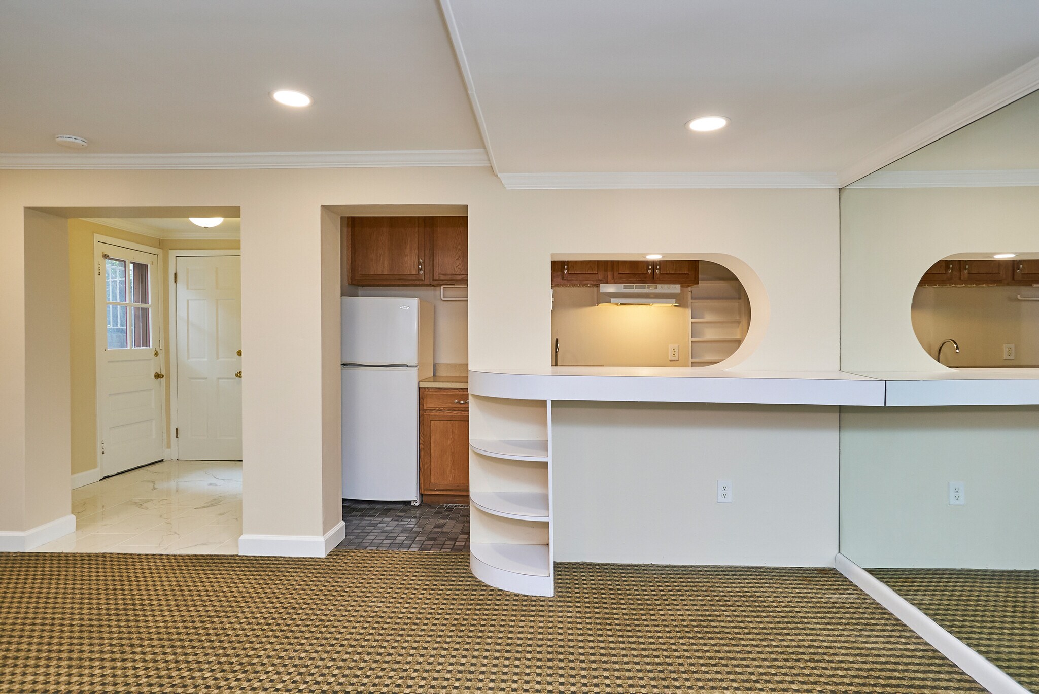 Building Photo - 805 23rd St S